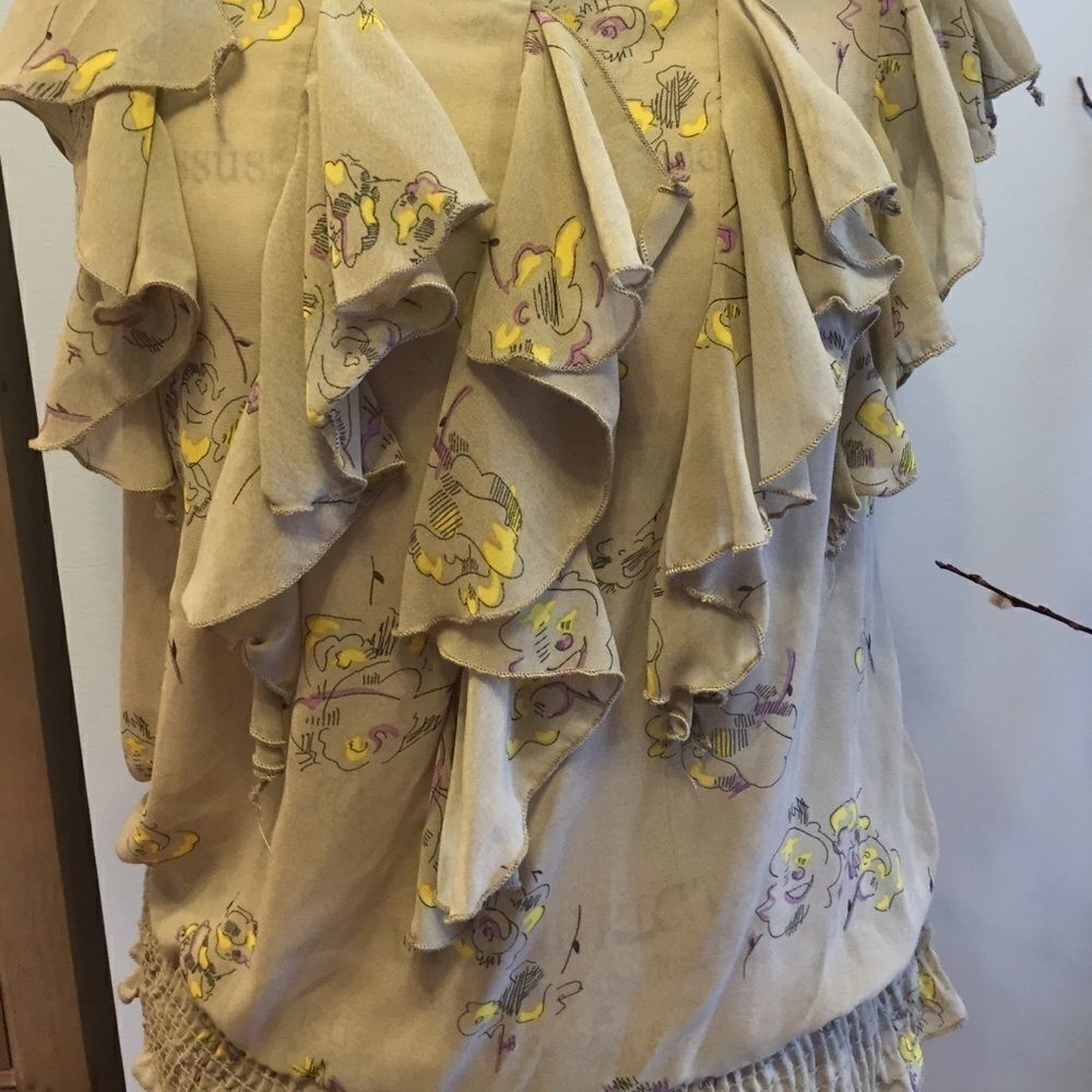 Forever21 floral top - Picture 2 of 3